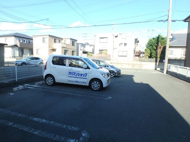 ラークヒルズ205の外観