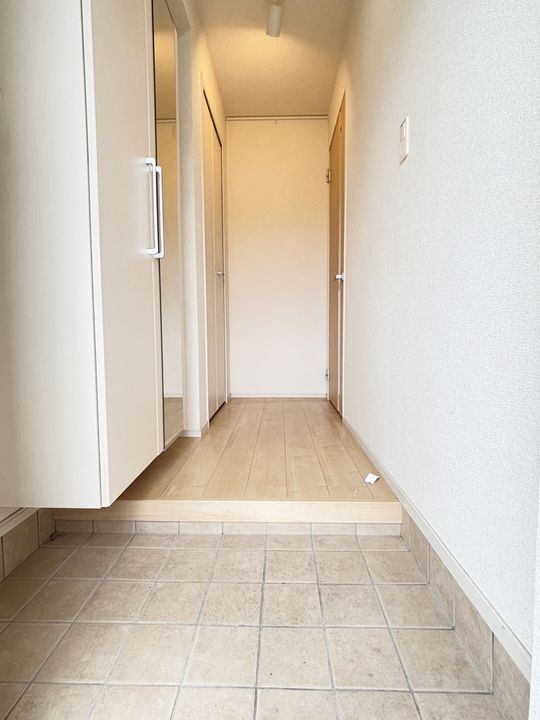 ウニコ ルウォーゴの玄関