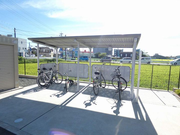 ウニコ ルウォーゴの外観