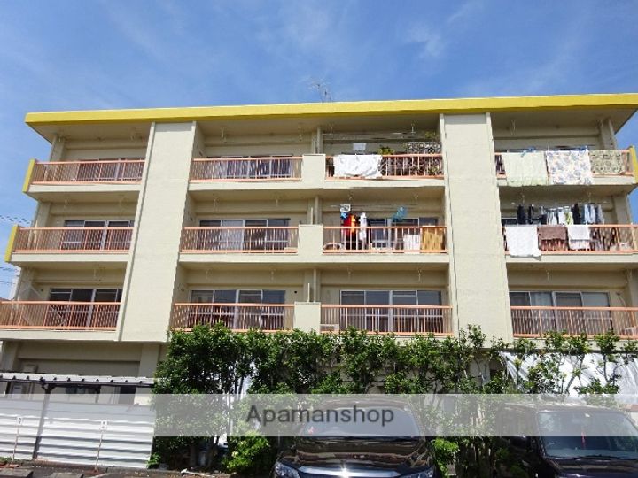 マンション小池の外観