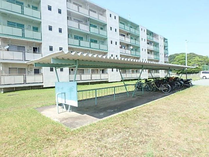 ビレッジハウス国本3号棟の外観