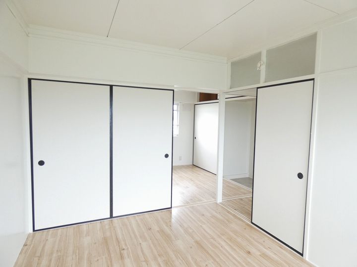 ビレッジハウス天白1号棟0503の居間