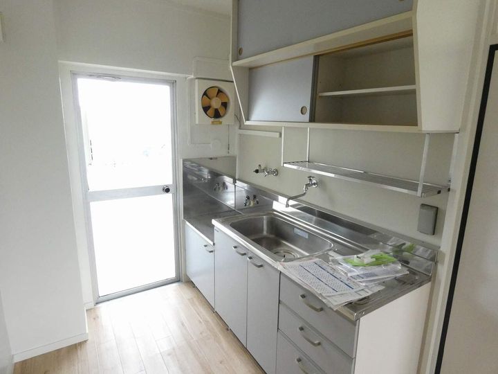 ビレッジハウス天白1号棟0503のキッチン