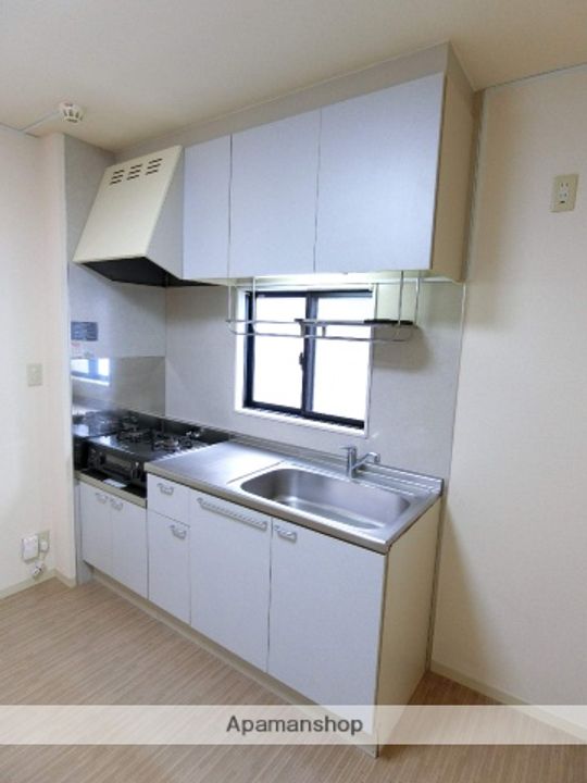 オーシャンヒルズA101のキッチン