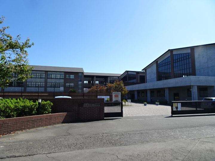 ファミリア元町の周辺