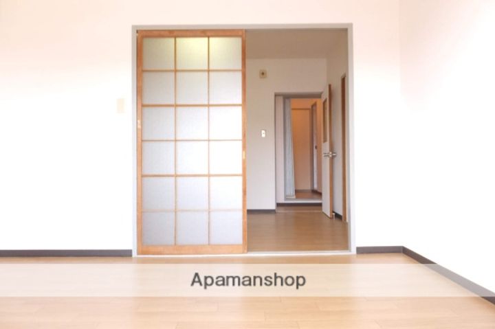 マンションフレンドシティの居間