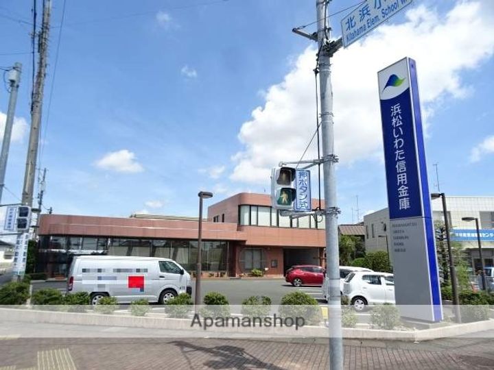 カルミア107の周辺