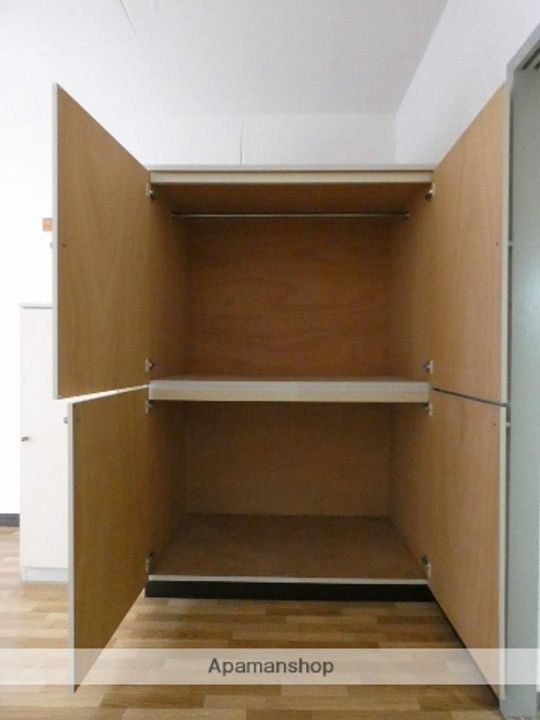 アパルト−ノインのその他画像