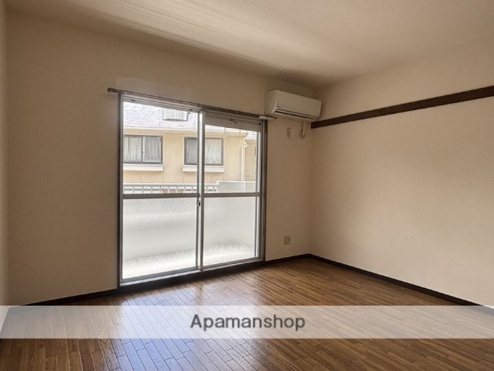 ハイツパピリオⅠの居間