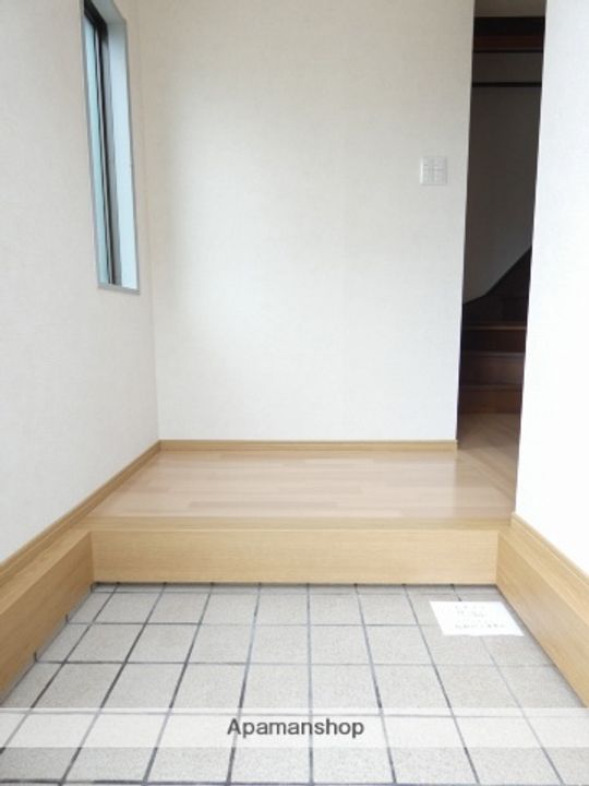 静岡県浜松市中央区高丘北1丁目(一戸建)の賃貸物件戸建ての玄関