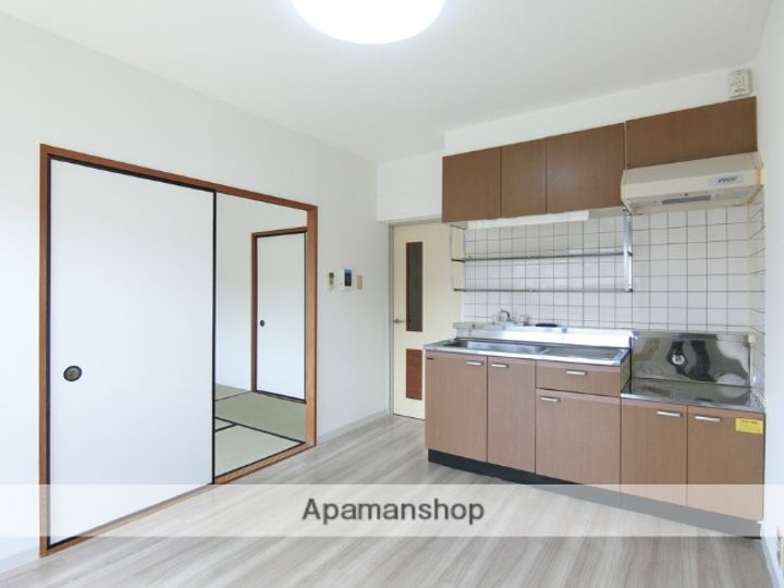 レーニア103の内装