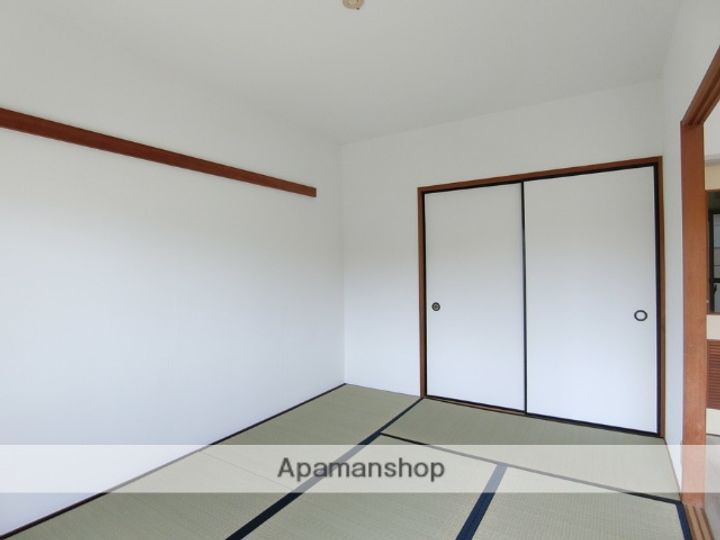 レーニア103の内装