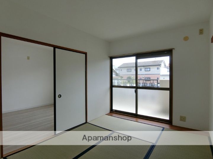 レーニア103の内装