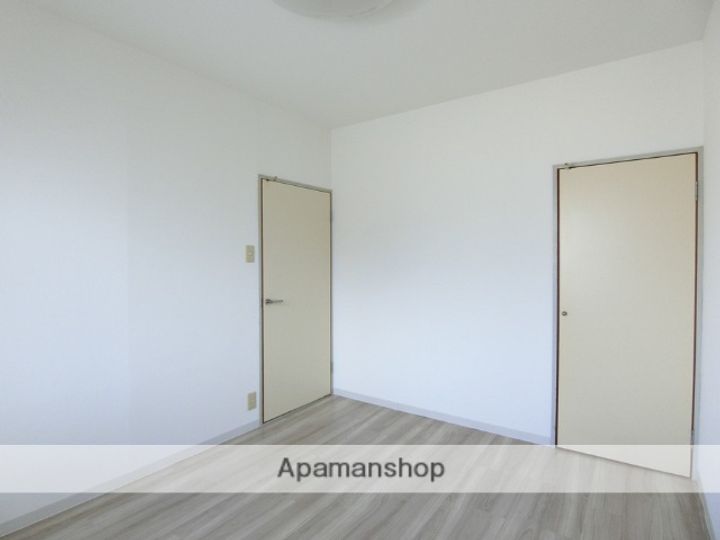 レーニア103の内装