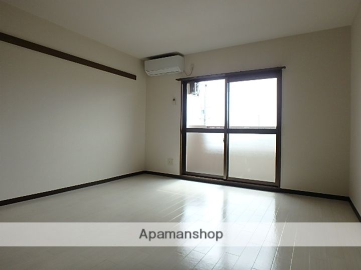 フェニーチェの居間