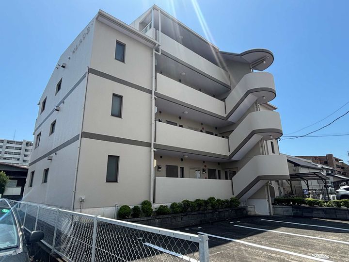 ベルハウス105の外観