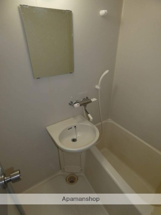 アーバンコート藤枝駅前401の風呂