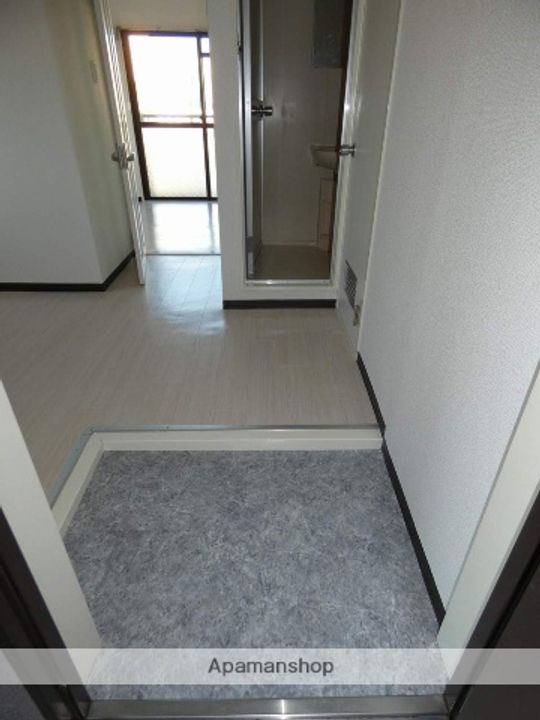 アーバンコート藤枝駅前401の玄関