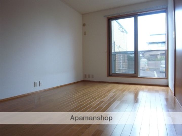 ティアラⅢ205の居間