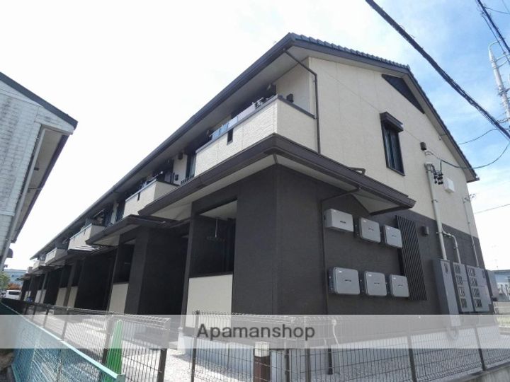 LES SAISON上岡田の外観