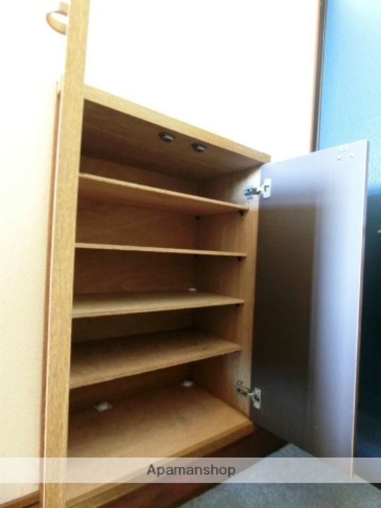 ジンヤビラ203の内装