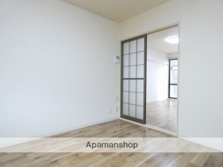 ヴェルドミールの内装