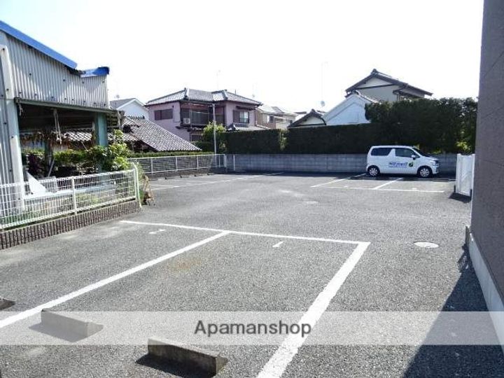 ユトリロ坪井町の外観
