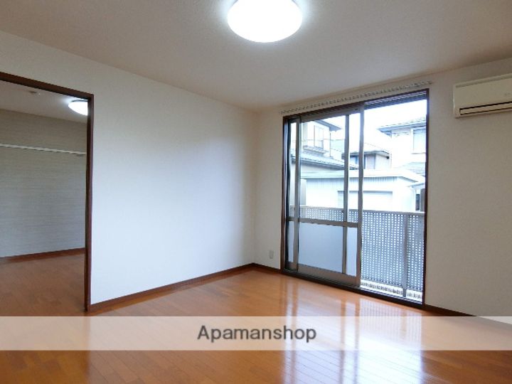 アイリスC102の内装