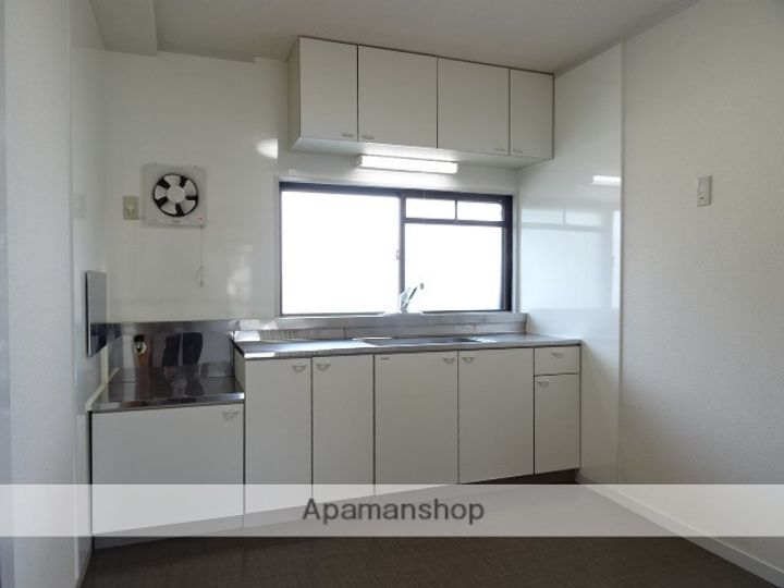 田内マンション205のキッチン