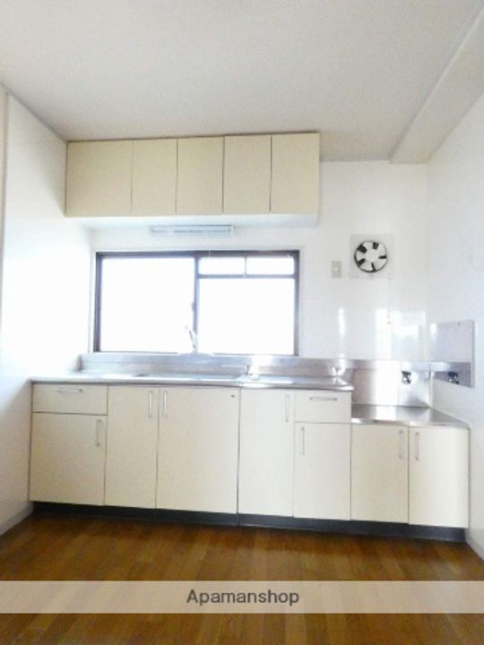 田内マンション503のキッチン