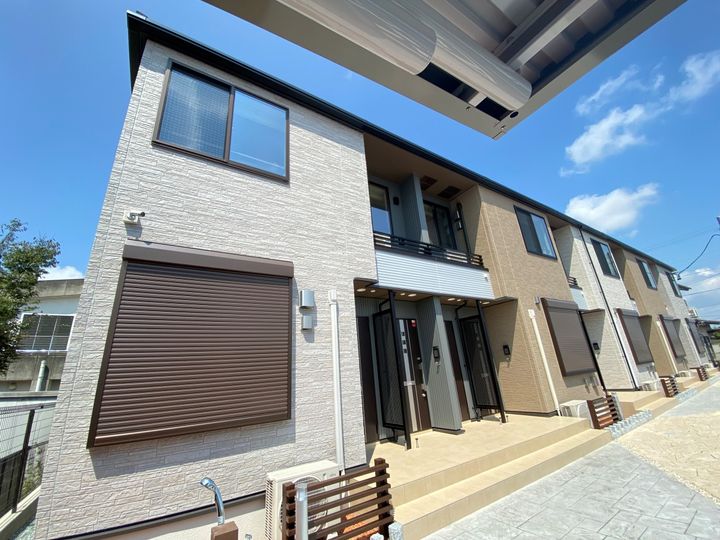 ルル・ミヤの外観