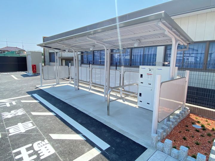 ルル・ミヤの外観