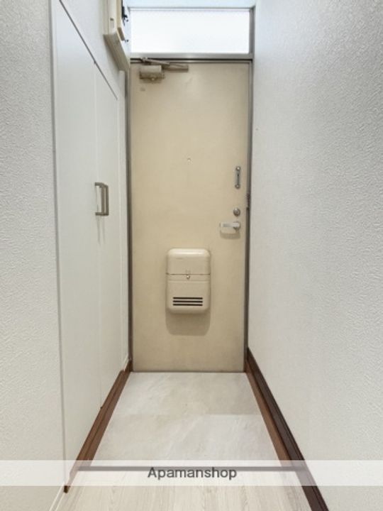 フォレスト・ハイム303の玄関