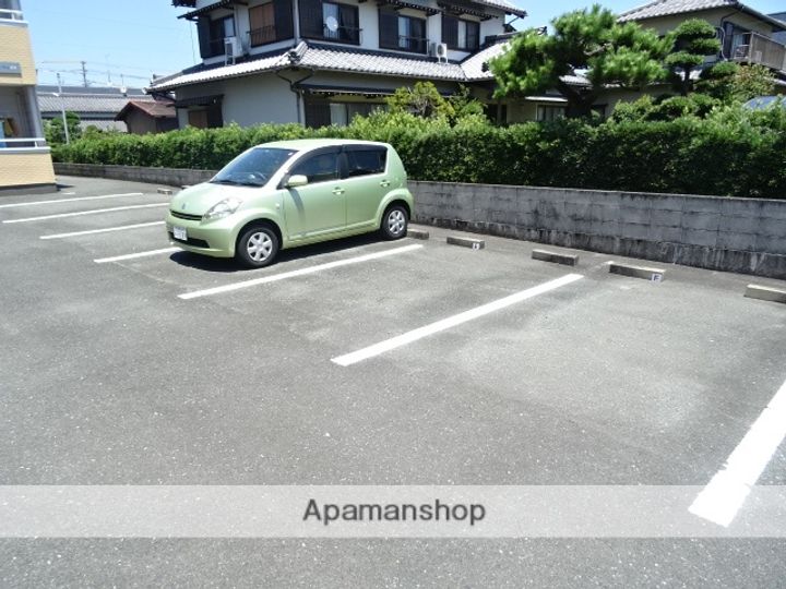 マイシティ若林の外観