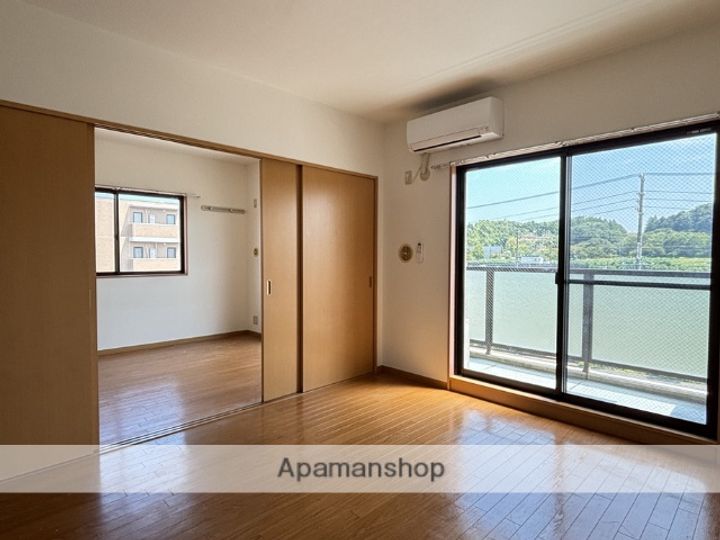 エヌケイガーデンの内装