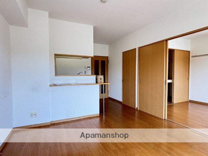 エヌケイガーデンの内装