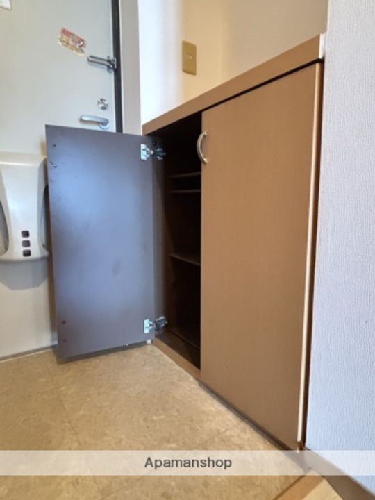 エヌケイガーデンの内装