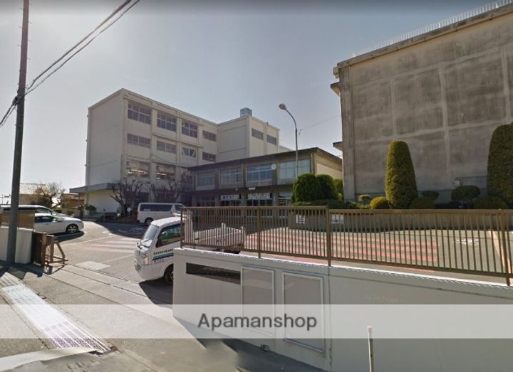 フェニーチェの周辺