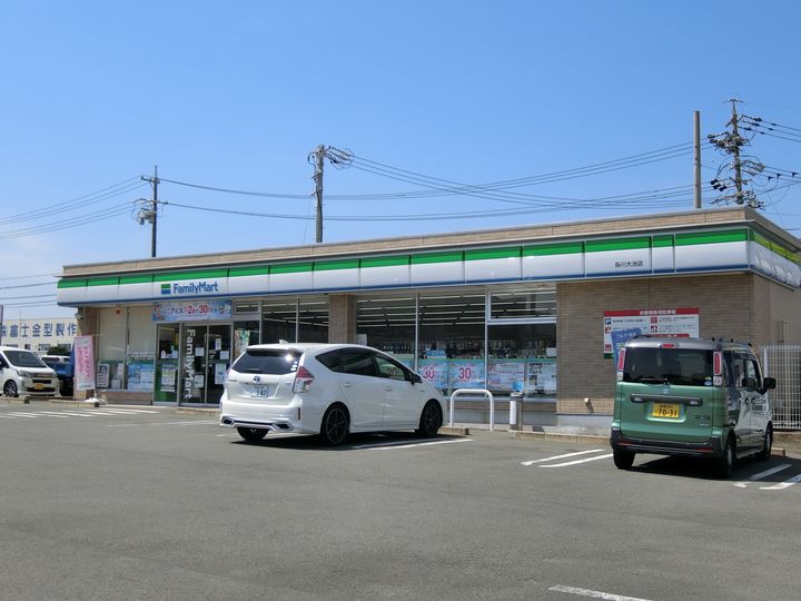 グリーンパレスの周辺