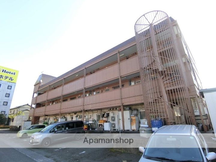 グランドコーポラスの外観