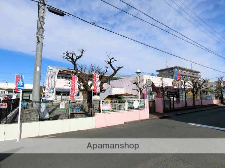 グランドコーポラスの周辺