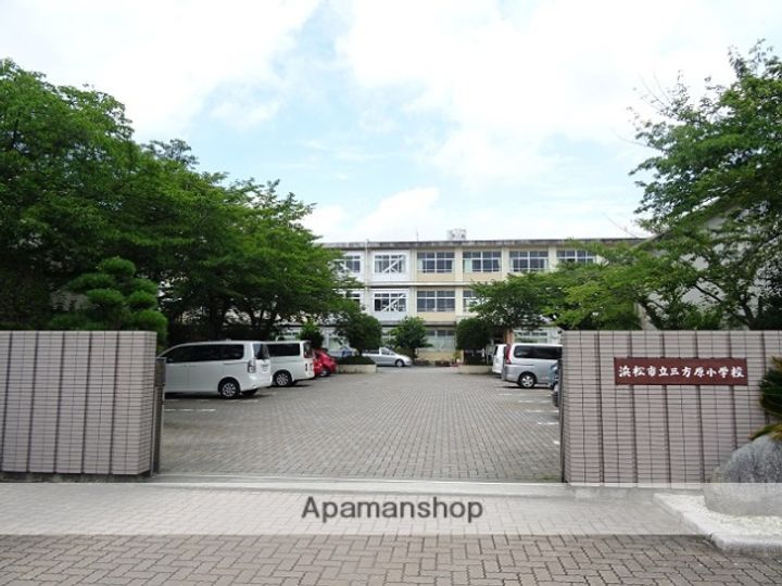 独身貴族Ⅰ201の周辺