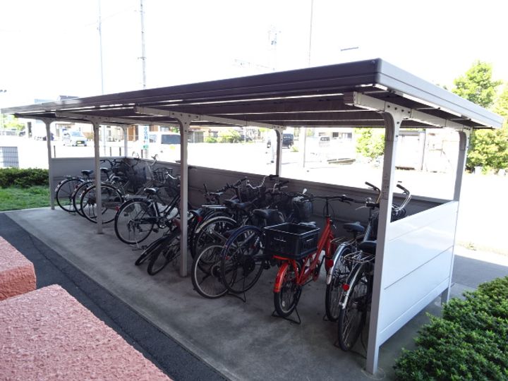 ドミールの外観