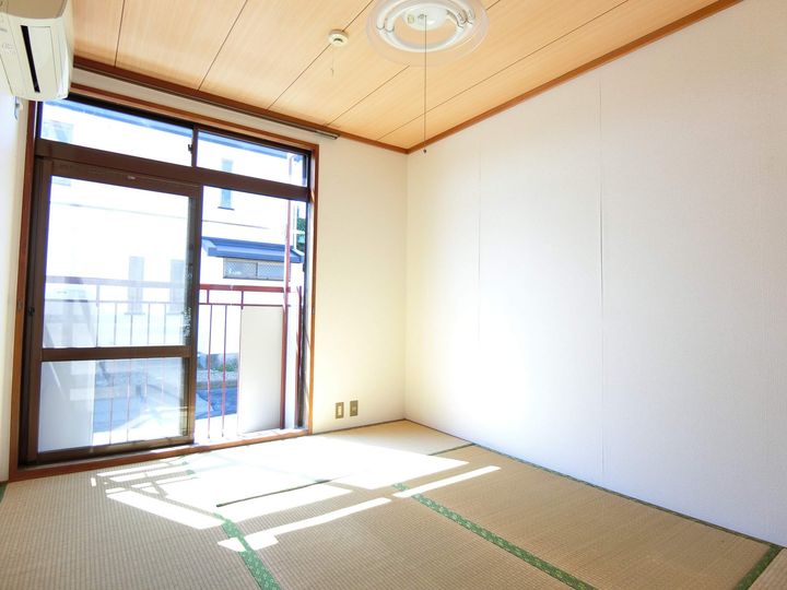 プログレスの内装