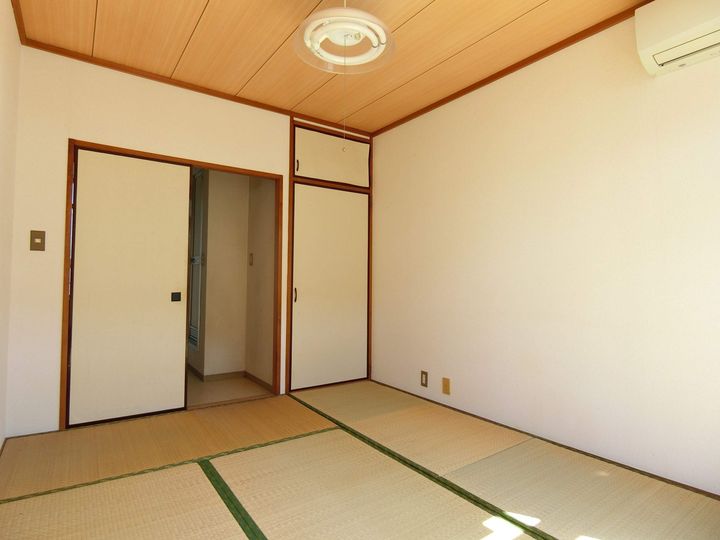 プログレスの内装