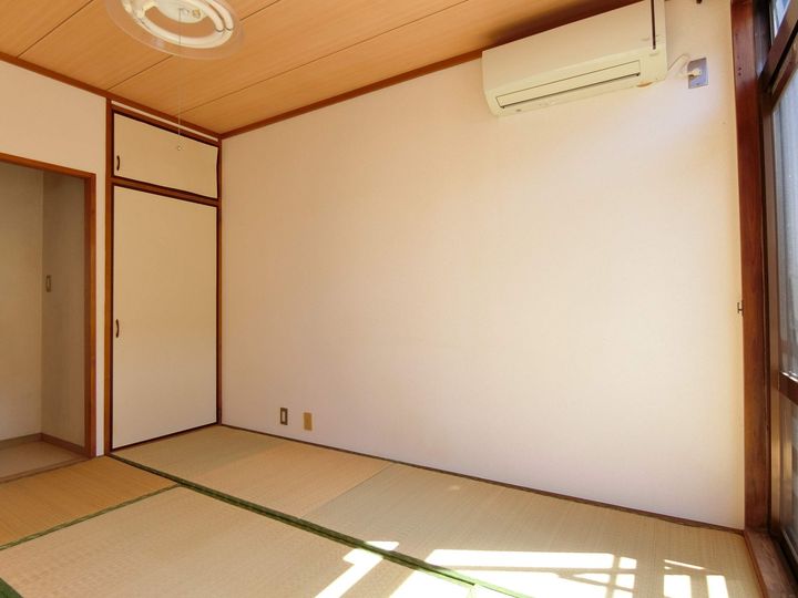 プログレスの内装