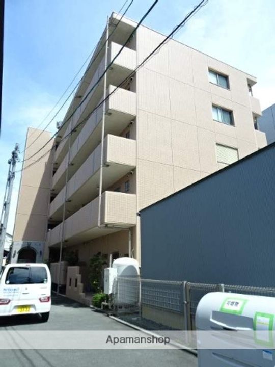 アドバンシティマルモの外観