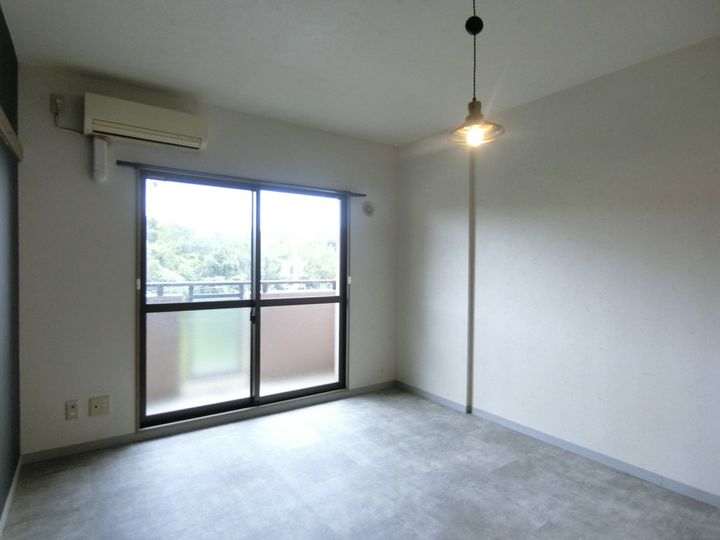 ARTERIOR HILLS EASTの内装