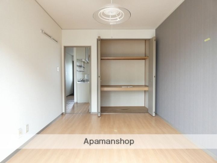 竹富ハイツの居間