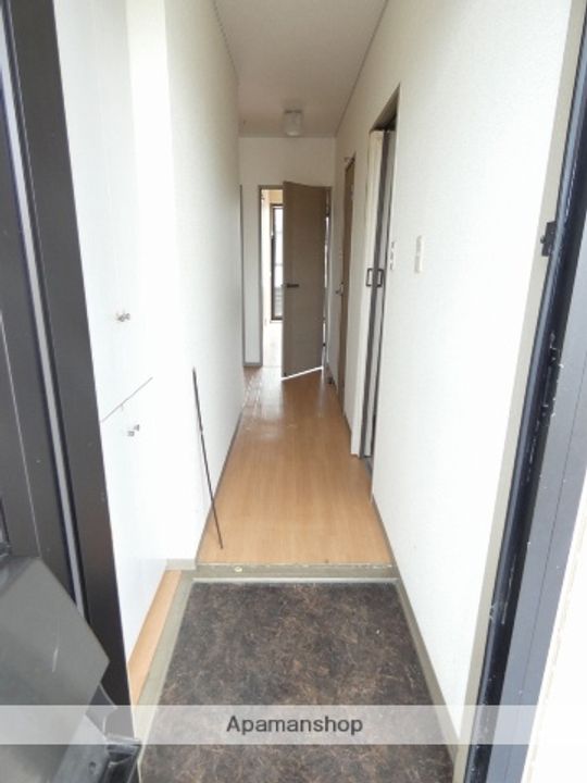 竹富ハイツの玄関